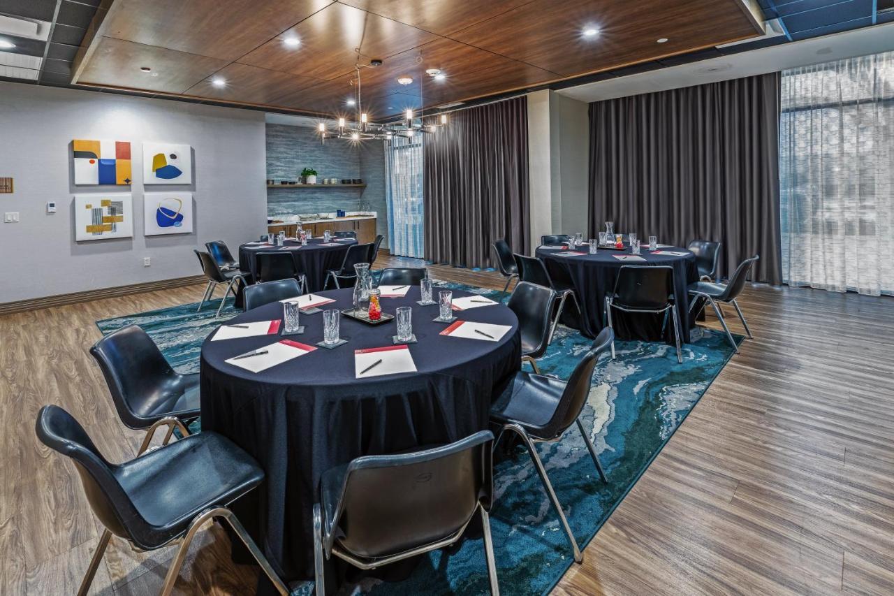 Hotel Indigo Spring - Woodlands Area By Ihg Exterior photo